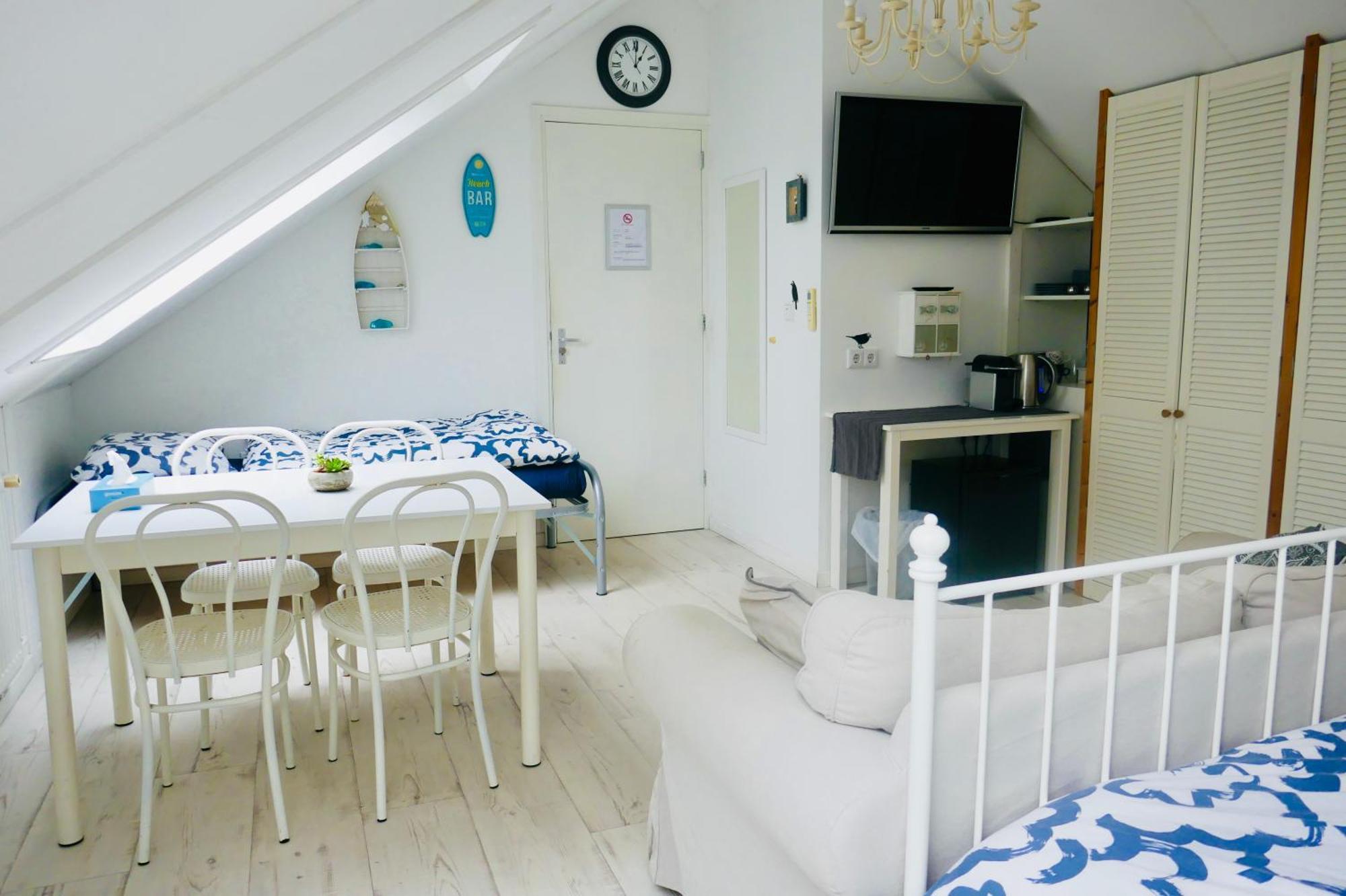 Silver Moon Bed & Breakfast Voorschoten Exterior foto